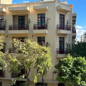 maroon-bottle-boutique-suites.hotels-of-thessaloniki.com/